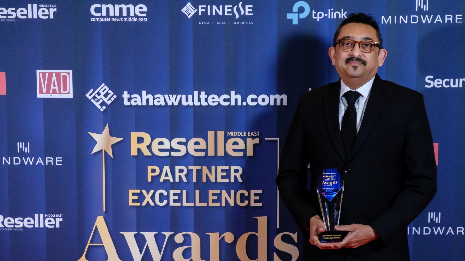 ACME receiving Best System Integrator of the Year award at Reseller Excellence Awards 2025